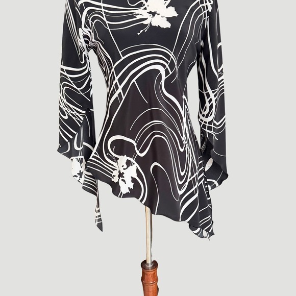 Vintage Ozone USA Black White Asymmetrical Handkerchief Blouse M Y2K Whimsigoth - Picture 12 of 13